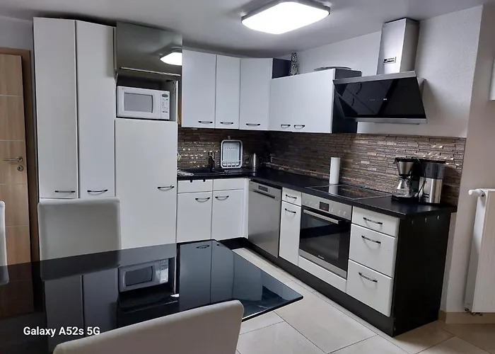 Homefort Apartament *